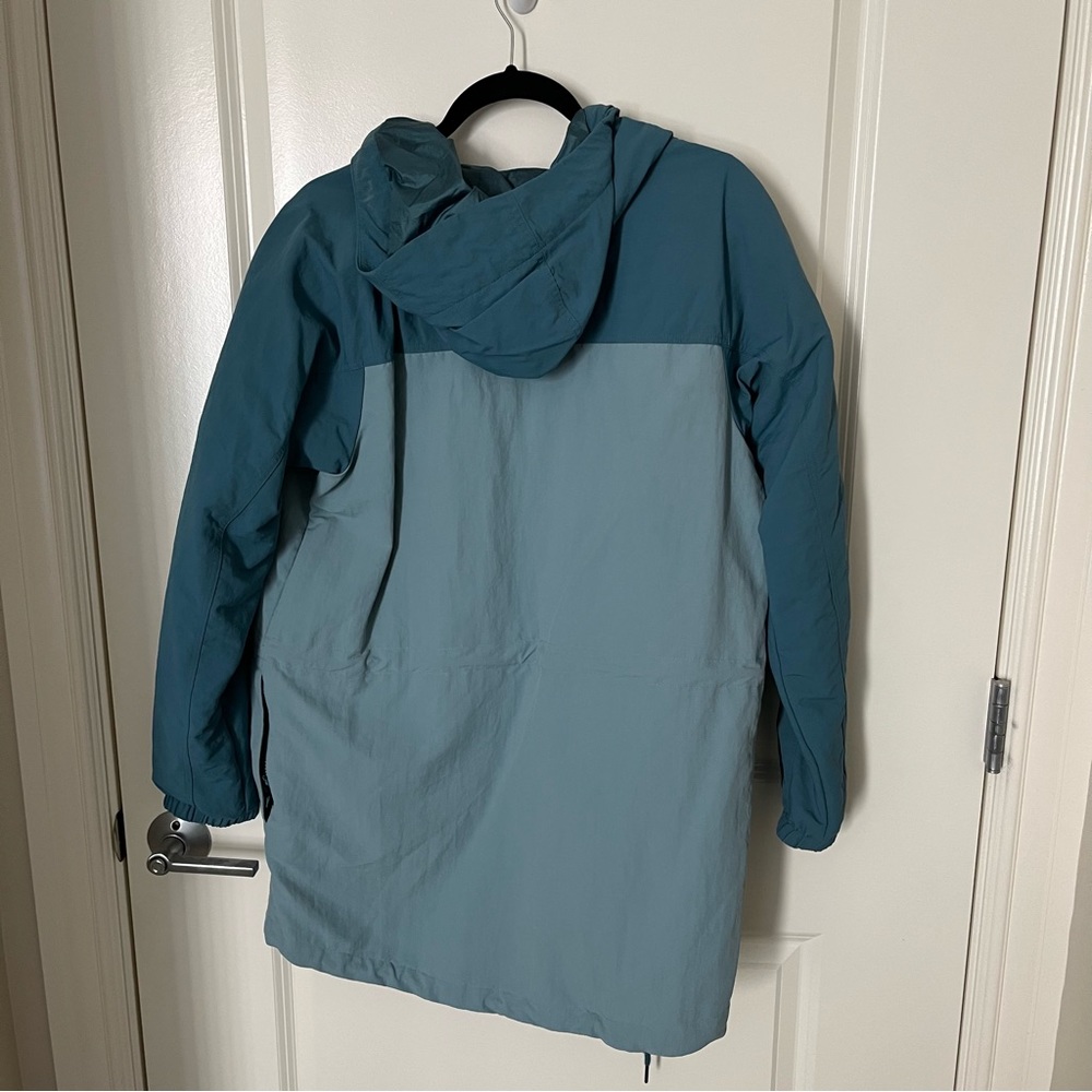 Patagonia Women's Blue Colorblock Hooded Full Zip Long Line Rain Jacket - Picture 3 of 3